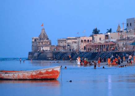 Gomti Ghat at Dwarkadhish Temple